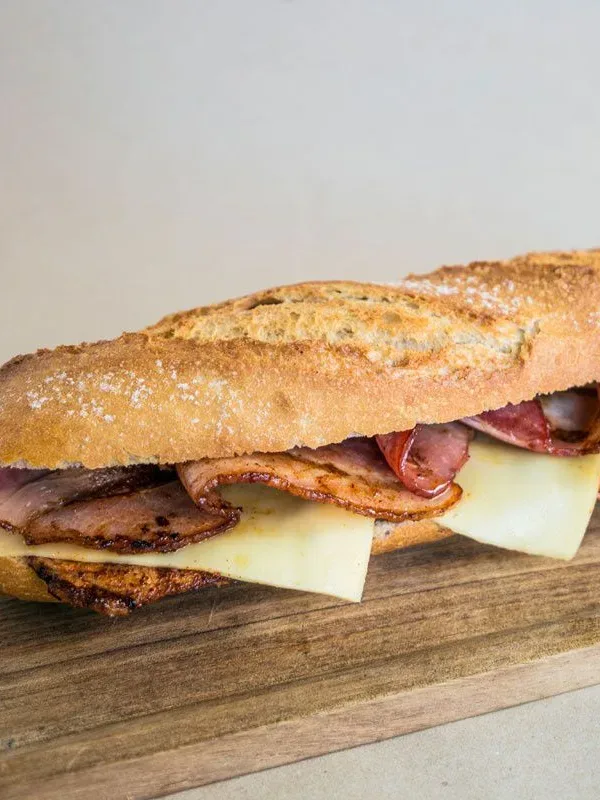 Bocadillo Bacon y queso