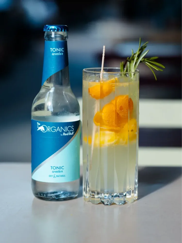 Kumquat-Gin Tonic