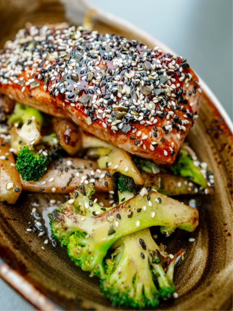 Asiatisch Glasiertes Lachsfilet