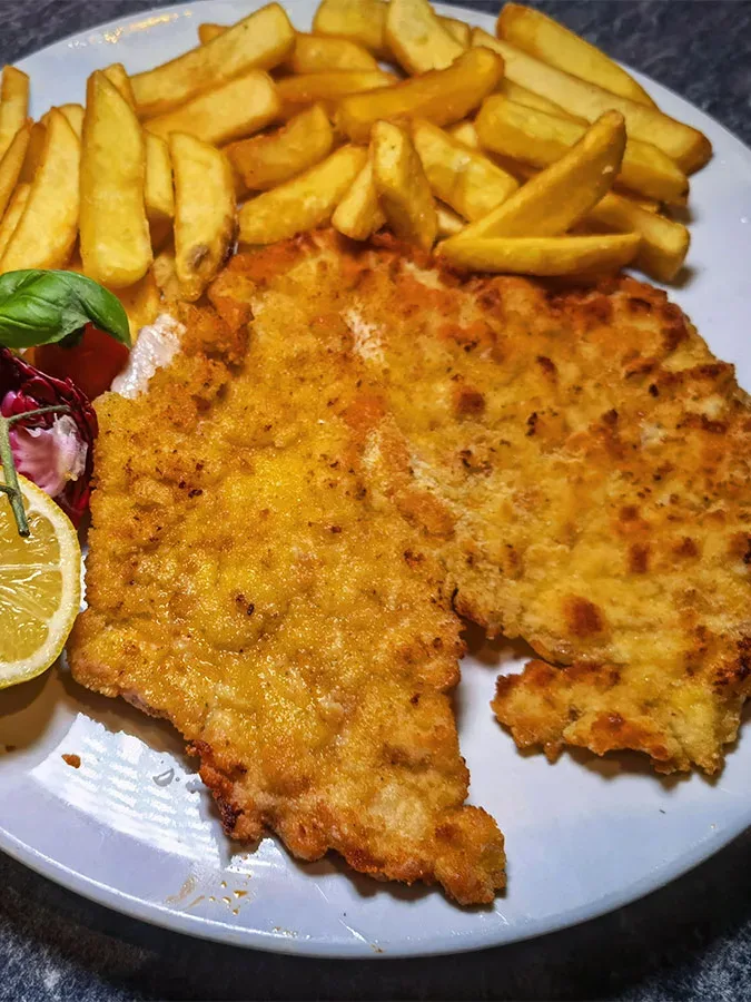 XL Airport Schnitzel