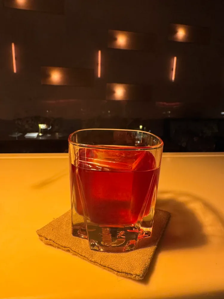 10 Miles Negroni