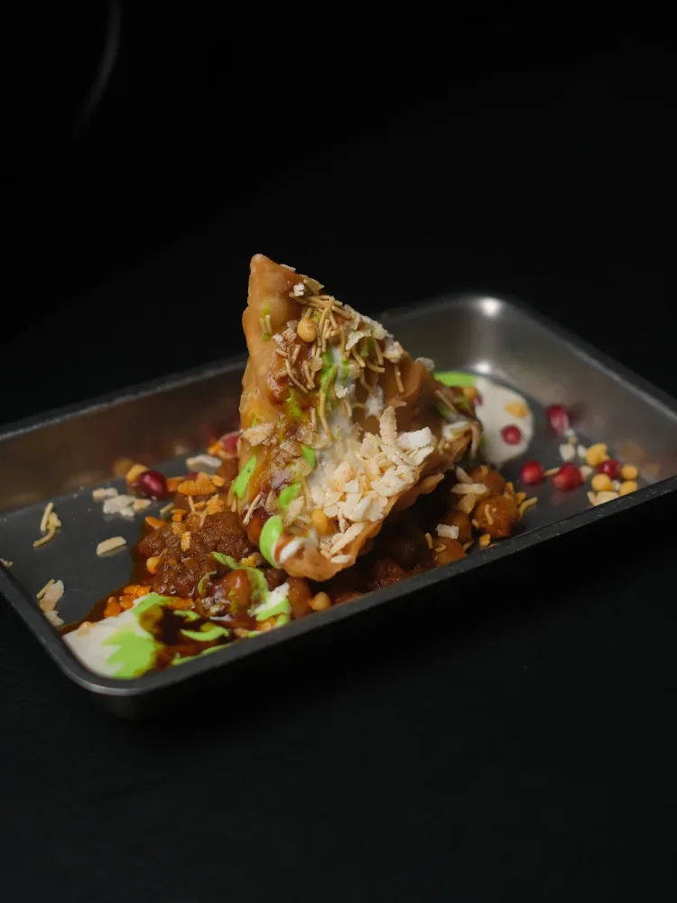 Lahori Samosa Chaat