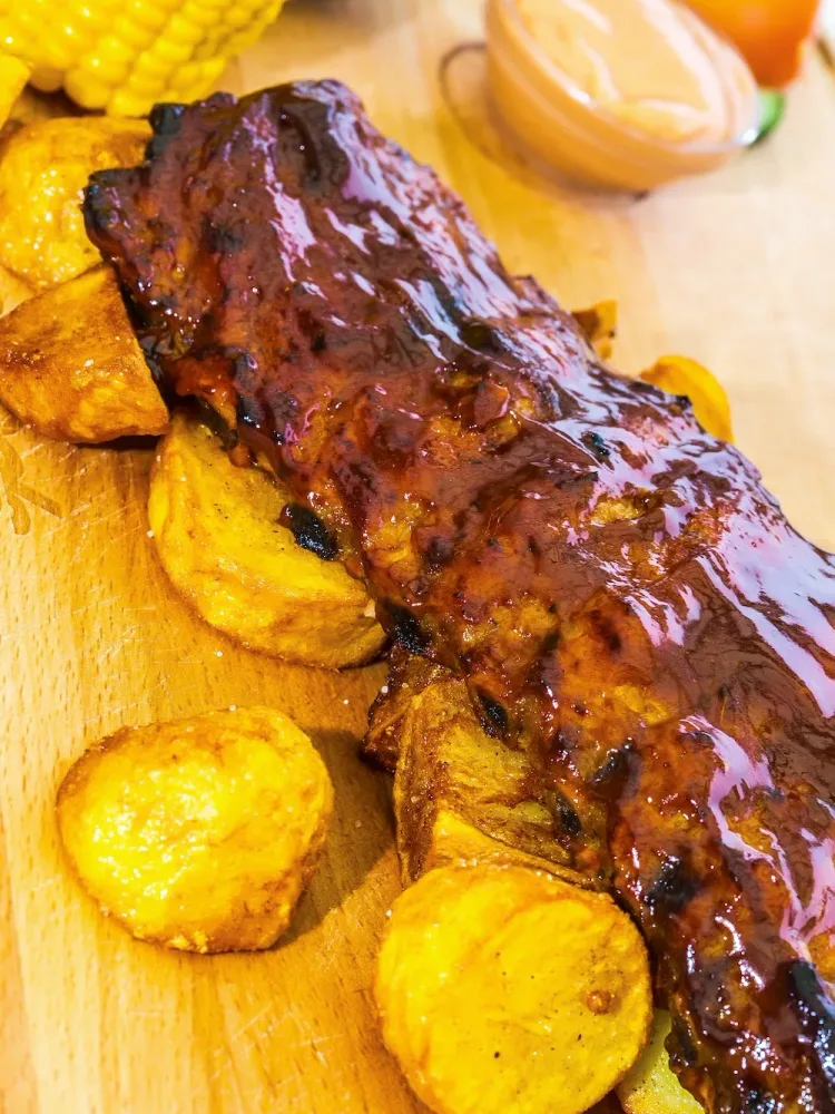 Spareribs mit Bratkartoffel – groß / klein
